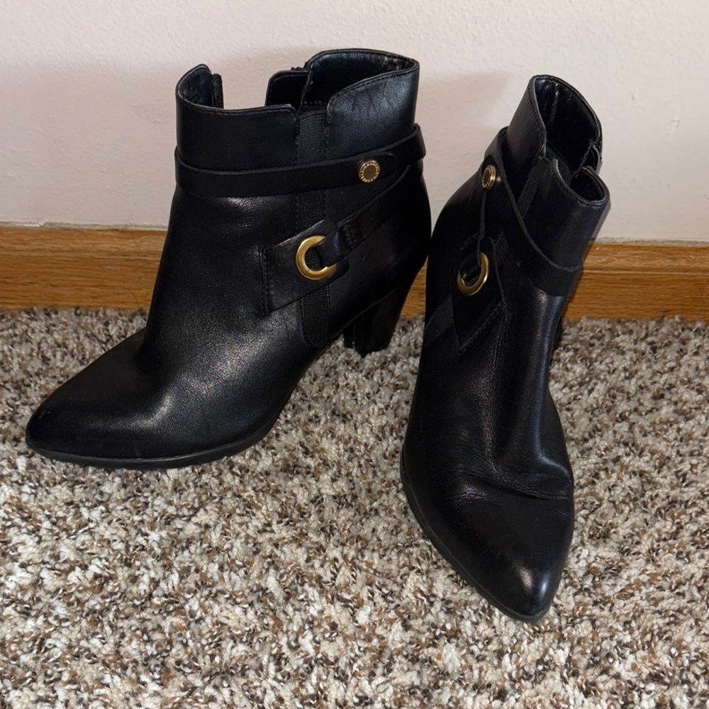 Anne Klein Black Ankle Boots Size 6